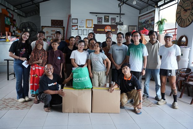 Drop Off Box Donasi Gear Booth Porto X